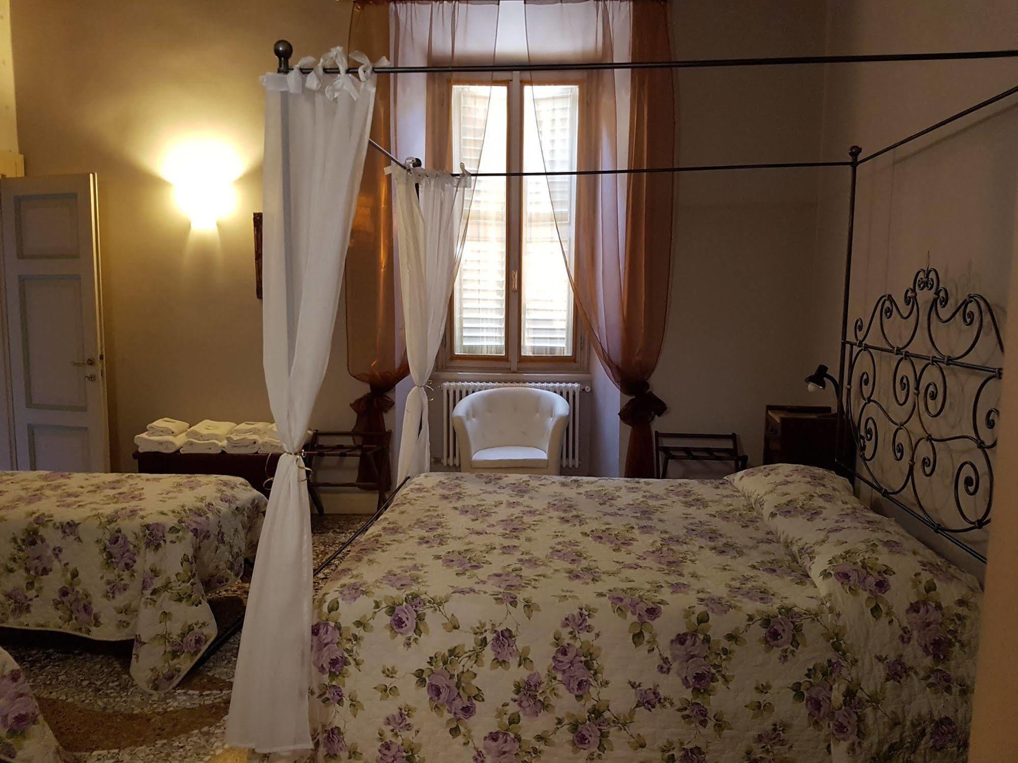 Guesthouse Alba Citta Alta Бергамо Экстерьер фото